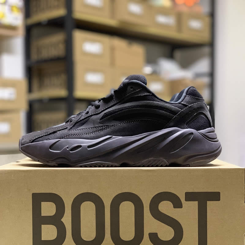 Yeezy Boost 700 V2 Vanta Black Fu6684 (1) - newkick.cc